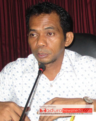 1.Sekretaris Komisi A-DPRD Bangkalan, Mahmudi