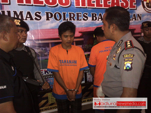 MS pelaku pembunuh salikan saat diintrogasi Kapolres Bangkalan